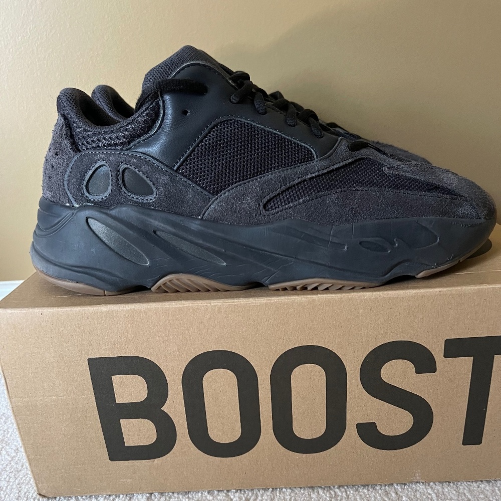 Yeezy Boost 700 Utility Black Size US 11.5